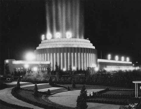The Ford Rotunda Unremembered
