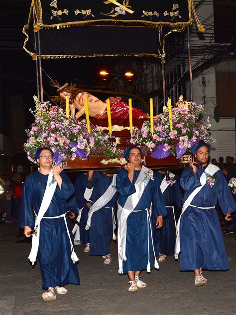 PROCESIÓN SANTO SEPULCRO Liceo de los andes