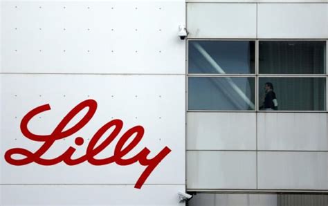 Eli Lilly to offer half-priced versions of two more insulin products