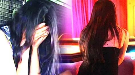 SEX रकट क भडफड रकट क लडकय समत महल और दलल गरफतर जनए कह चल रह थ