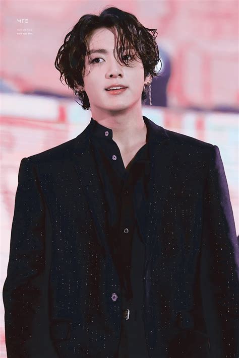 Bts Jungkook S Long Hair Is Officially One Of The Biggest Highlights Of 2019 Koreaboo