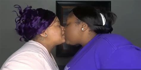 2 Ebony BBW S Passionate Kissing ThisVid