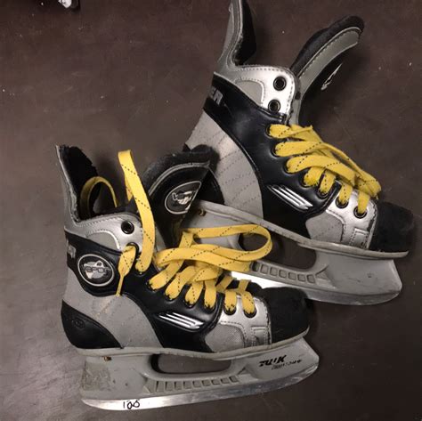 Used Bauer Vapor 10 2d Skates Crows Sports