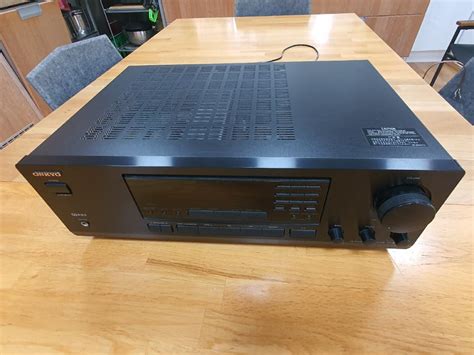 Ojačevalec ONKYO, receiver