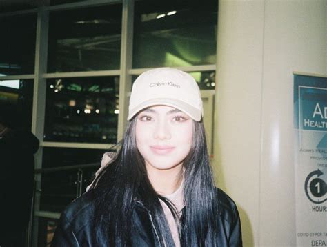 Pin By Sharah On BINI Pretty Brunette Cute Friend Photos Pretty People