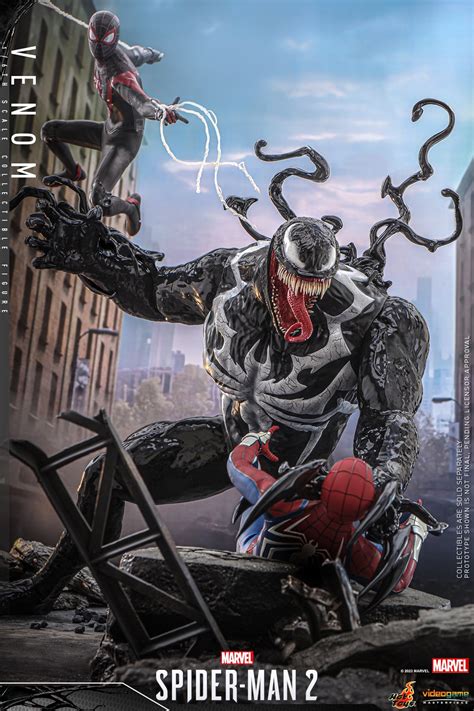 Marvels Spider Man La Spettacolare Action Figure Di Venom Alta Cm Prodotta Da Hot Toys