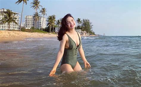 Ch G I Ru T N I Ti Ng M T Th I Tr N Vtv C A H A Minzy Khoe Nh Bikini G I C M