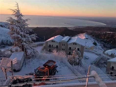 Neve A Monte Sant Angelo Il Sindaco Chiude Le Scuole Ilsipontino Net