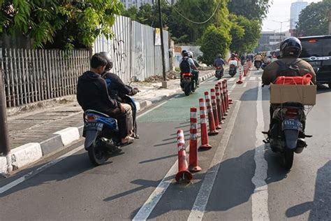 Stick Cone Jalur Sepeda Di Jakarta Banyak Yang Hilang Dishub Dki