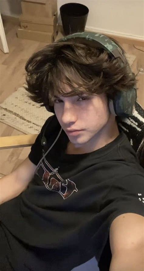 Pin by Настя on Быстрое сохранение Blonde hair boy Boy hairstyles Brown hair boy