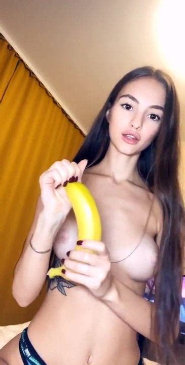 Hot Girl Doing Hot Things XHamster