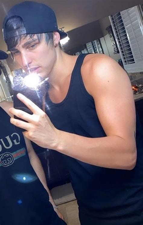 Pin By Bobbi Chroninger Chroninger On Colby Colby Brock Colby Hot Emo Boy