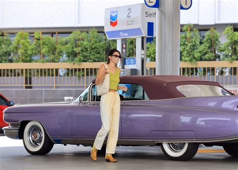 Kendall Jenner Beautiful Braless Hot Celebs Home