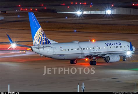 N33284 | Boeing 737-824 | United Airlines | YoungKyun Shin | JetPhotos