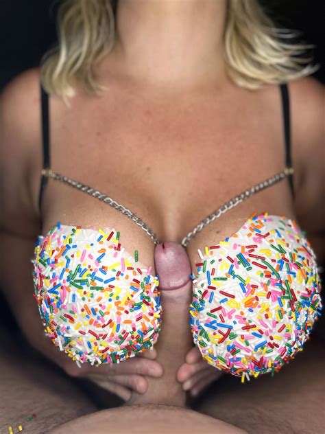 The Most Delicious Tit Fuck Nudes Titfuck NUDE PICS ORG