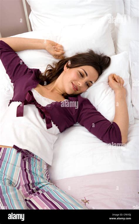 Winter Lifestyle Female Shoulder Length Brunette Hair Laying On Her