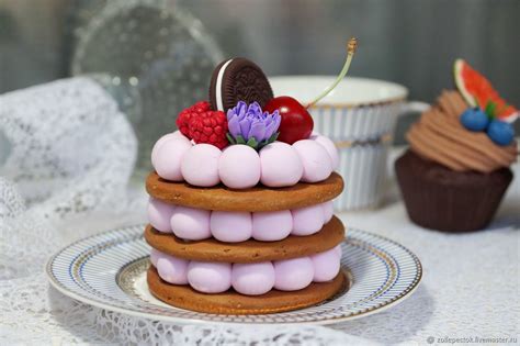 Круглые пирожные с кремом - 64 фото