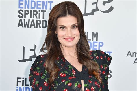 What is Idina Menzel’s Net Worth? – Got Gamers