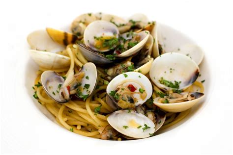 Spaghetti Alle Vongole La Gritta Italian Restaurant