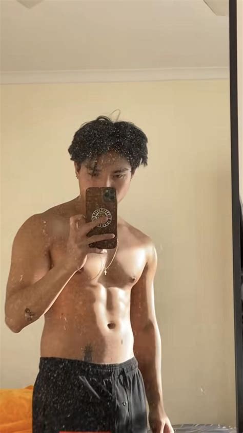 Hey Sniffers Feel My Big Cock On Your Face And Sniff Its Musk Im 21 And Always Horny Jerk Off