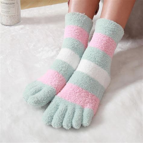 2 Pairs Women Toe Socks Fuzzy Toe Socks Winter Warm Toe Socks Five Toe Socks For Girls Women