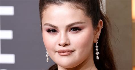 Selena Gomez Wishes For Summer Looks Incredible In Blonde Bikini Throwback Photo Sports