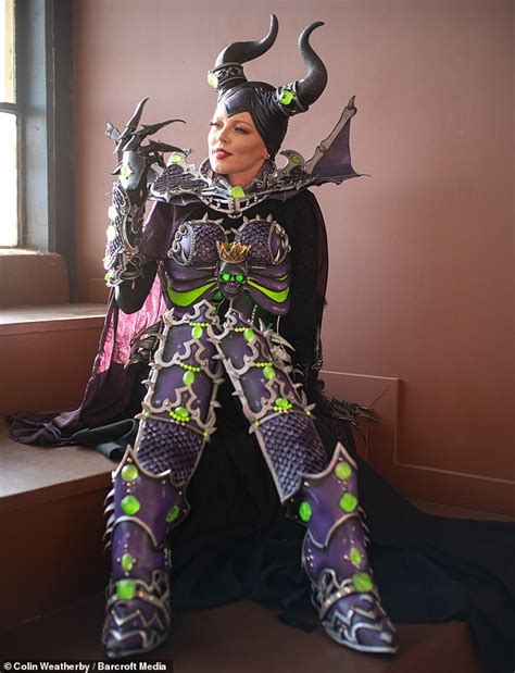 8 Hot Sexy Amber Guzman Bikini Pics