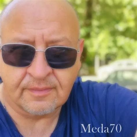 Milf Fingert Und Dehnt Ihren Anus Und Macht Prolaps Mit Saft Xhamster