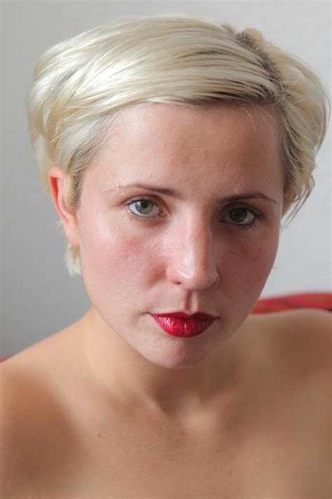 Beautiful Blonde Amateur Shows Her Natural Tits And Her Big Booty Coedcherry