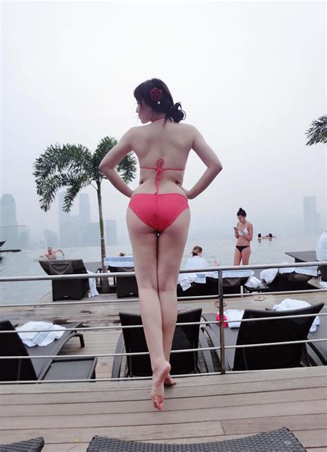 Quỳnh Thư khoe ảnh bikini nóng bỏng sau khi giảm 5kg