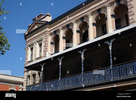 Curved Corrugated Iron Veranda Hi Res Stock Photography And Images Alamy
