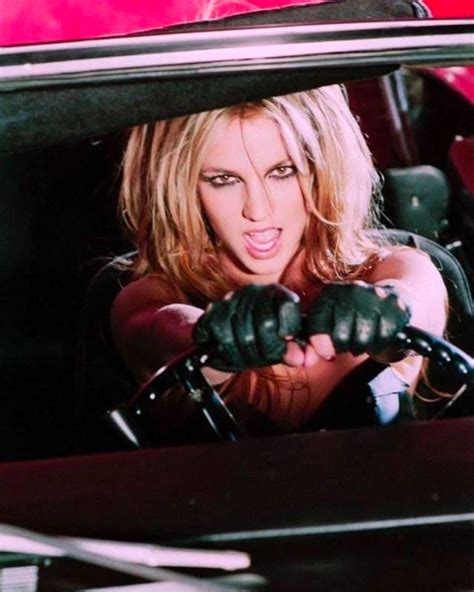 Britney Spears, 2003 Photographed by Ellen Von Unwerth – @vintage-tigre