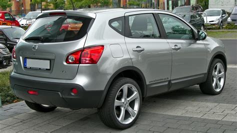 Nissan Qashqai Review And Photos