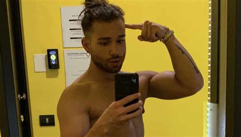 Le Nuove Foto HOT Di Luca Il Siciliano Che Vive A Roma BitchyX