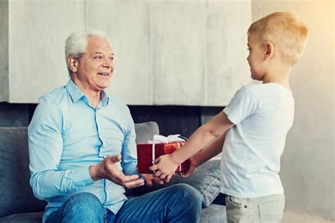 Как выбрать подарок для дедушки? Долой стереотипы! | Дом и семья ...