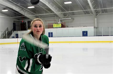 Pioneer Press East Metro Girls Hockey Player Of The Year Hill Murrays