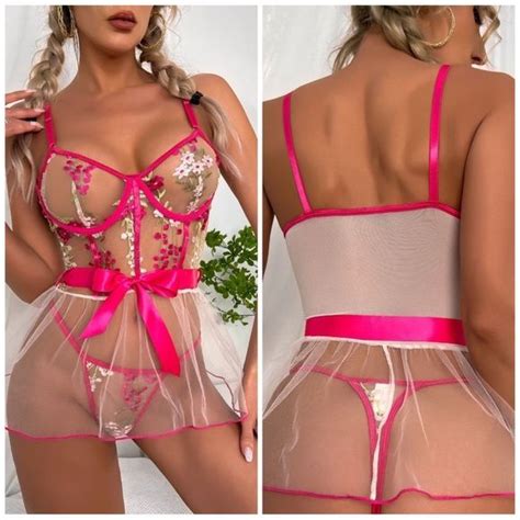 Provocative Lingerie Intimates Sleepwear New Romantic Flower Embroidery Underwire