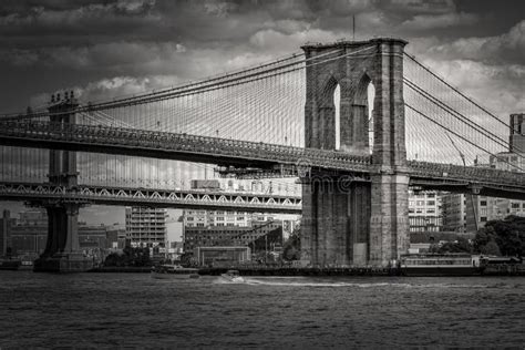 Black And White Image Of The Brooklyn Bridge In New York Stock Image