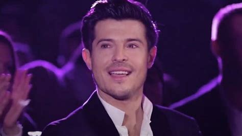 Clip Cette Histoire Entre Nous Vincent Niclo Remercie Le Public