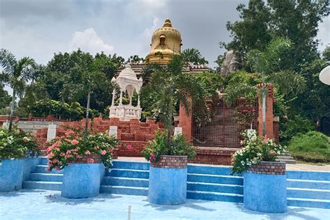 Hanumant Dham Temple At Lucknow Skyline