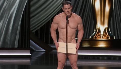 Ator e lutador John Cena aparece pelado no Oscar 2024 Guia Gay São Paulo