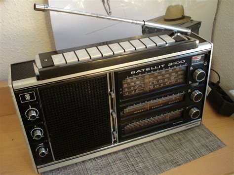 Grundig - Satellit 2100 - world receiver - made by Grundig - Catawiki