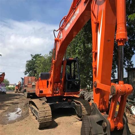 Tata Hitachi Hydraulic Excavator Rental At Rs Month In Nagpur