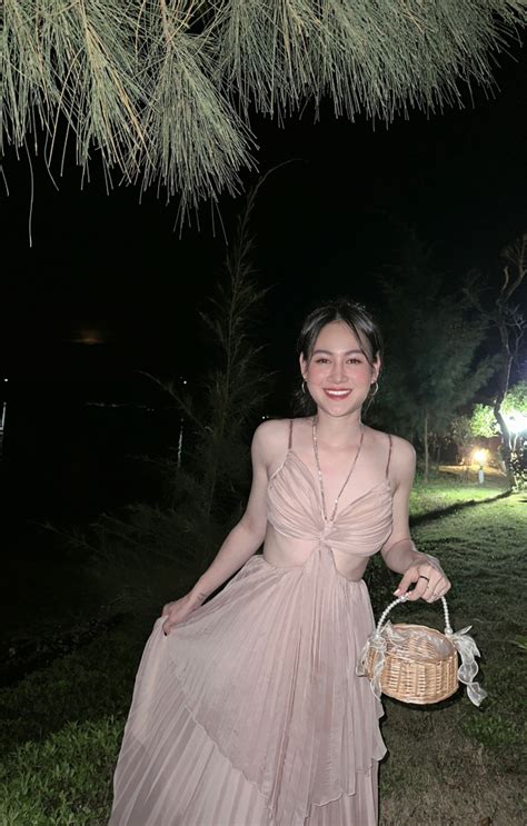 M M N Nhan S C Nghi Ng N C Nghi Ng Th Nh C A Hot Girl U Ki M Vi T Nam Moli Star