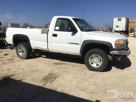 Surplus 2006 Gmc Sierra 2500hd 4x4 Pickup In Lytle Texas United