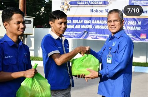 Perumda AM Kota Padang Terima Mobil Layanan Dari Bank Nagari Top Satu