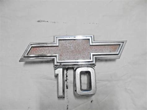 3x Chevrolet Chevy C10 Pickup Truck Suburban Bowtie Emblem Fender 1967