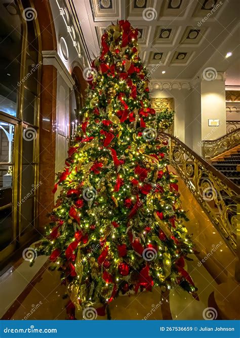 Happy Holidays from New York City. Editorial Stock Image - Image of