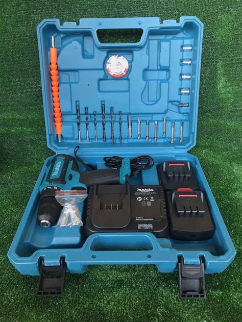 Купить Шуруповерт аккумуляторный Makita с набором инструментов для ...