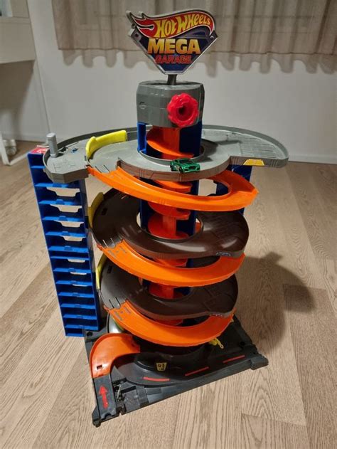 Hot Wheels Mega Garage Neu gemäss Beschreibung in Elsau für CHF 31 mit Lieferung auf
